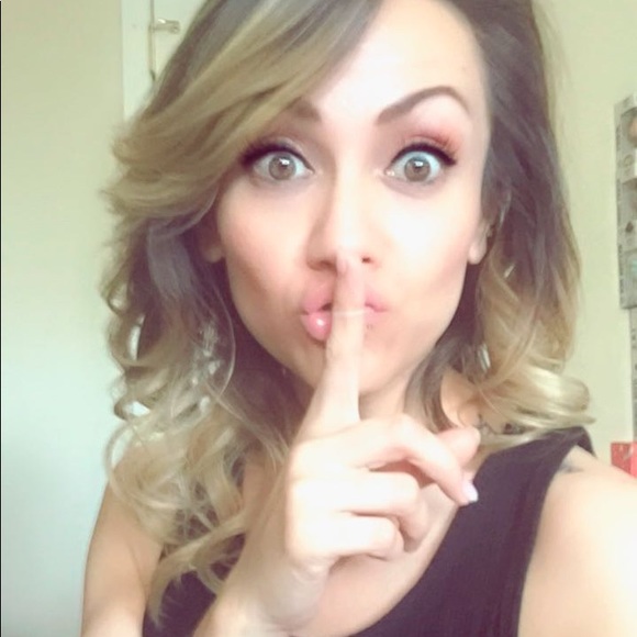 Meet your Posher, Krystle - Picture 1 of 1